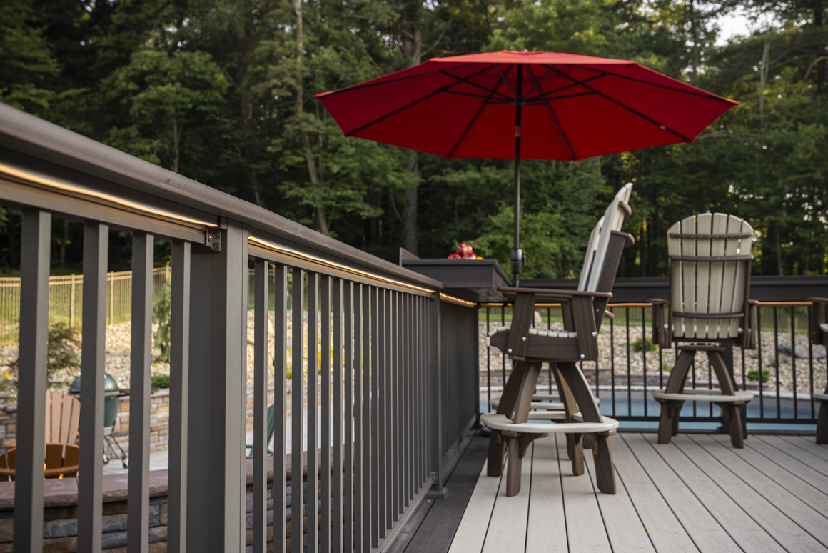 Key-Link Chesapeake Cable Railing example